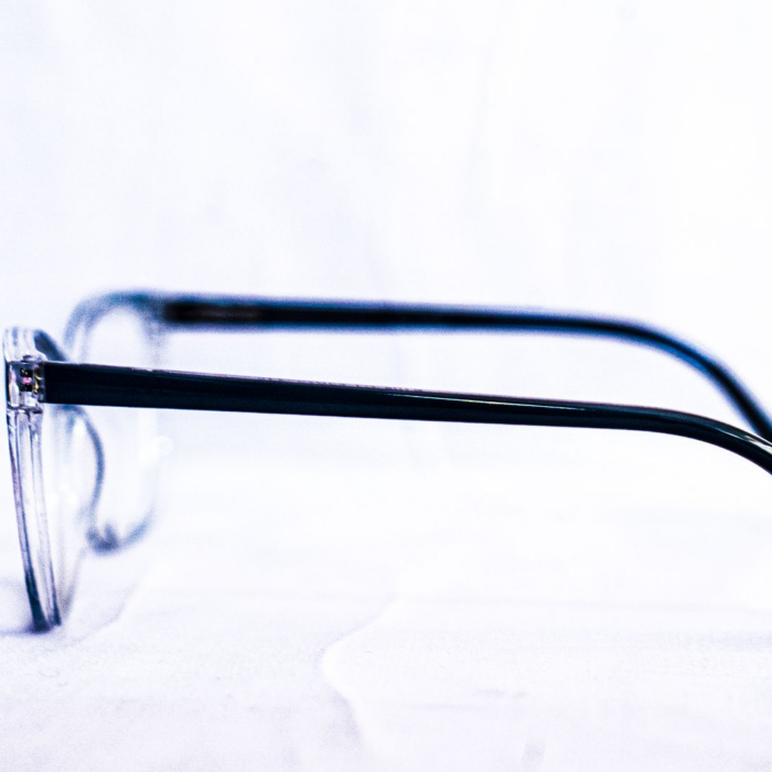 Monture Bloom papillon grise élégante – Dakar VDN