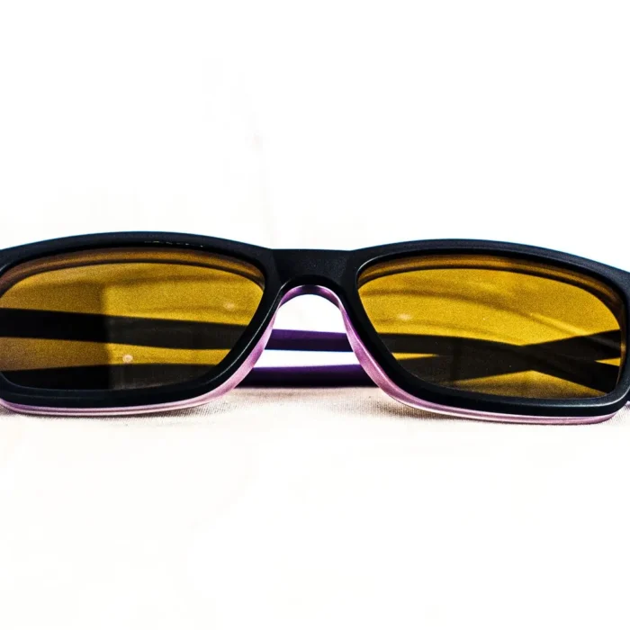 Clip solaire amovible – Protection instantanée Clip solaire amovible – Protection instantanée