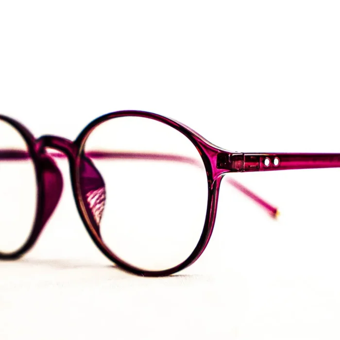 Monture ovale rose en acétate – Élégance discrète Monture ovale rose en acétate – Élégance discrète