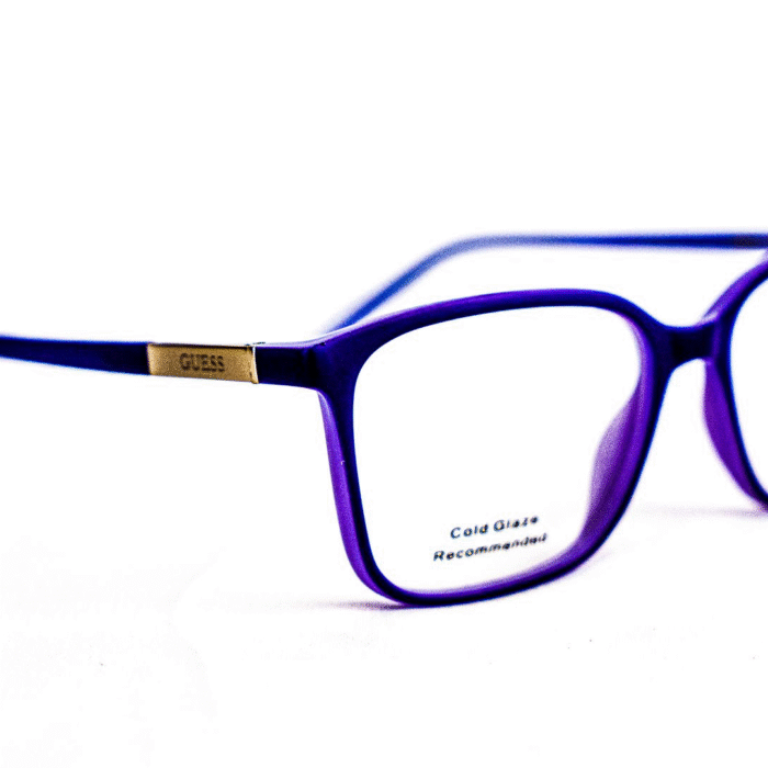 Vue de Profil monture violette Guess femme – Luxe Optique Dakar Vue de Profil monture violette Guess femme – Luxe Optique Dakar