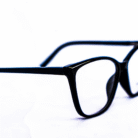 Lunette noire – Femme élégante Dakar