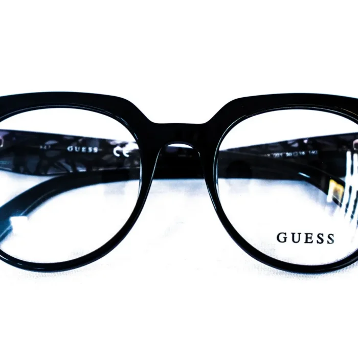 Monture Guess femme ovale noire – LUXE OPTIQUE Dakar Monture Guess femme ovale noire – LUXE OPTIQUE Dakar