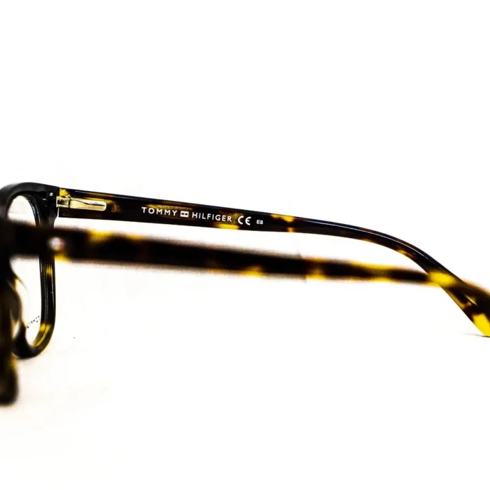 lunette homme Tommy Hilfiger - Luxe optique dakar lunette homme Tommy Hilfiger - Luxe optique dakar
