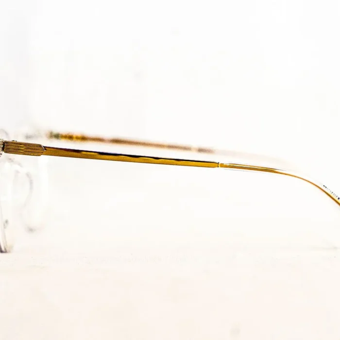 Monture ovale transparente et dorée - luxe optique dakar Monture ovale transparente et dorée - luxe optique dakar