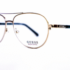 Vue de profil lunette Guess – Mermoz Dakar