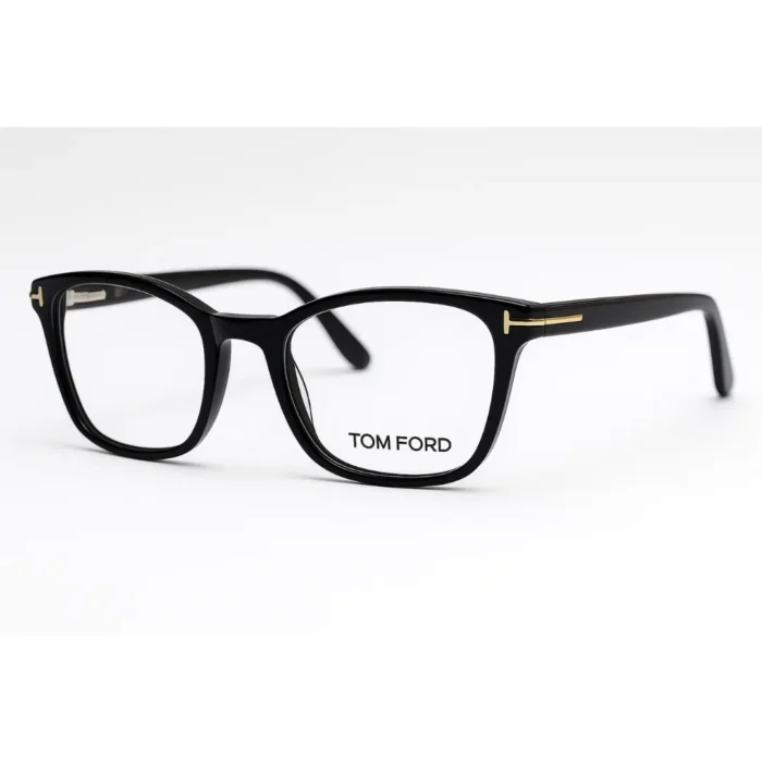 Lunette Tom Ford femme-noire et élégante-Luxe optique dakar.webp Lunette Tom Ford femme-noire et élégante-Luxe optique dakar.webp