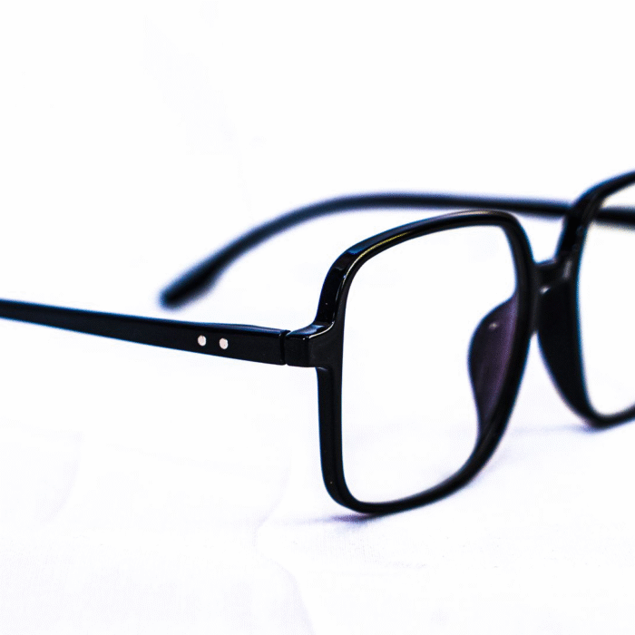 Monture noire carrée Polo Garden – Dakar VDN Monture noire carrée Polo Garden – Dakar VDN