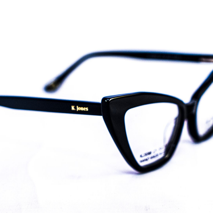 Monture femme K. Jones – Dakar VDN Mermoz Monture femme K. Jones – Dakar VDN Mermoz