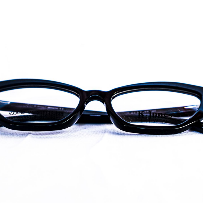 lunette forme papillon couleur noire élégante – optique Dakar lunette forme papillon couleur noire élégante – optique Dakar