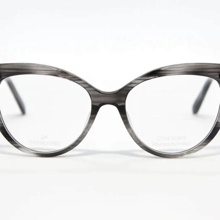 Swarovski Eyewear Papillon Gris – Opticien Dakar Luxe Optique.webp Swarovski Eyewear Papillon Gris – Opticien Dakar Luxe Optique.webp