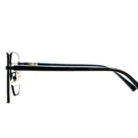 Monture Bali en vitrine Luxe Optique Dakar