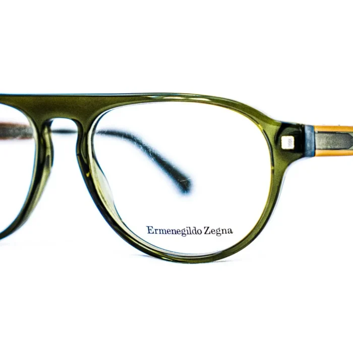 Lunette de vue homme élégante – Luxe Optique Dakar Lunette de vue homme élégante – Luxe Optique Dakar