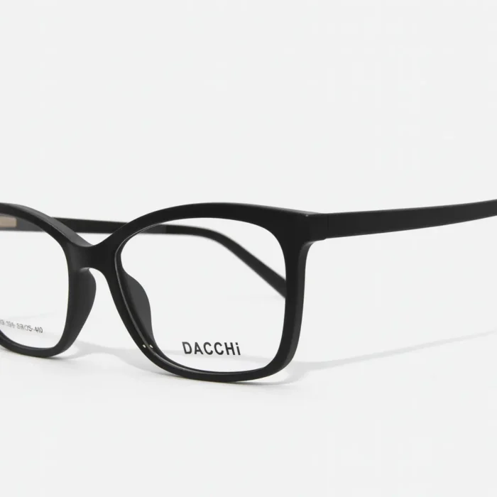 Monture Dacchi rectangulaire noire femme – Opticien Dakar.webp
