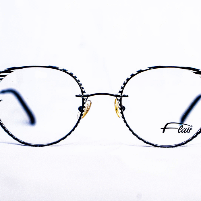 Lunette Flair femme papillon noire – Luxe Optique Dakar Lunette Flair femme papillon noire – Luxe Optique Dakar