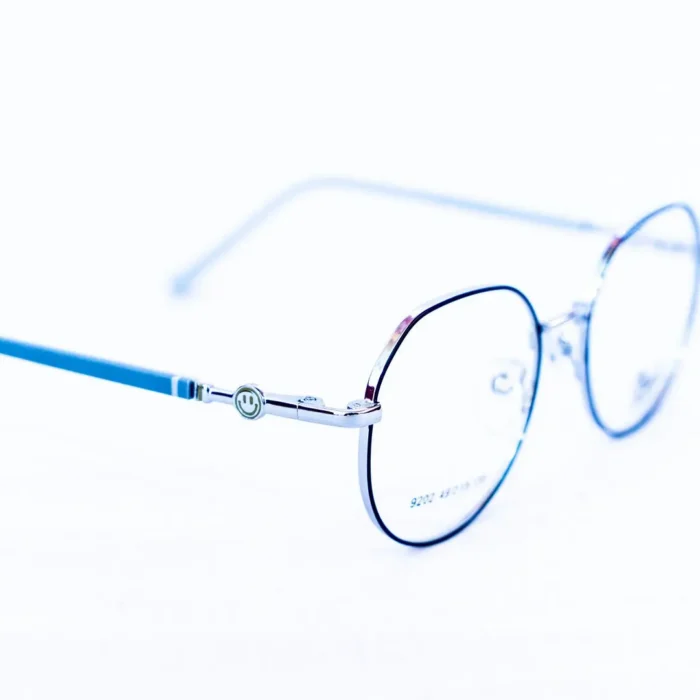 Lunettes enfant Bali bleu – confort et maintien.webp Lunettes enfant Bali bleu – confort et maintien.webp