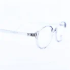 Détail de la monture Vivera en plastique acétate | showroom luxe optique.webp