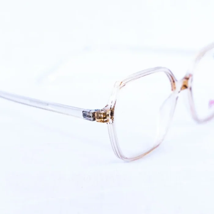 Lunette de vue Vivera femme – style moderne et léger | Luxe Optique VDN.webp Lunette de vue Vivera femme – style moderne et léger | Luxe Optique VDN.webp