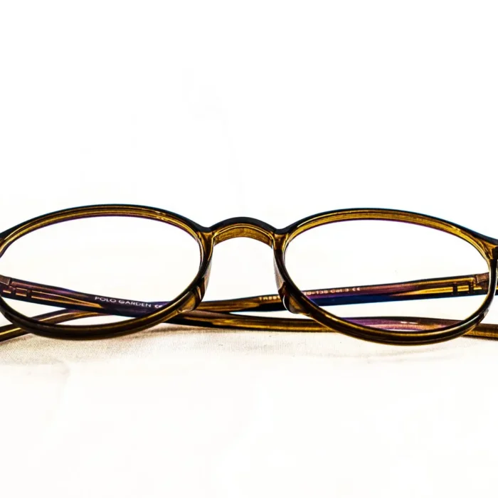 Lunette confort au style classique – Vue latérale Lunette confort au style classique – Vue latérale