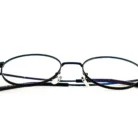 Monture en titane pour homme - opticien dakar