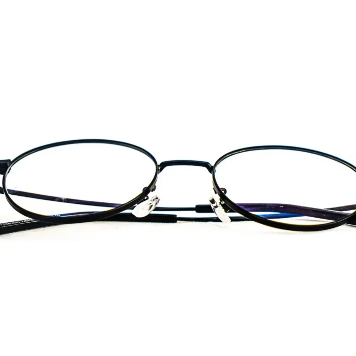 Monture en titane pour homme - opticien dakar Monture en titane pour homme - opticien dakar