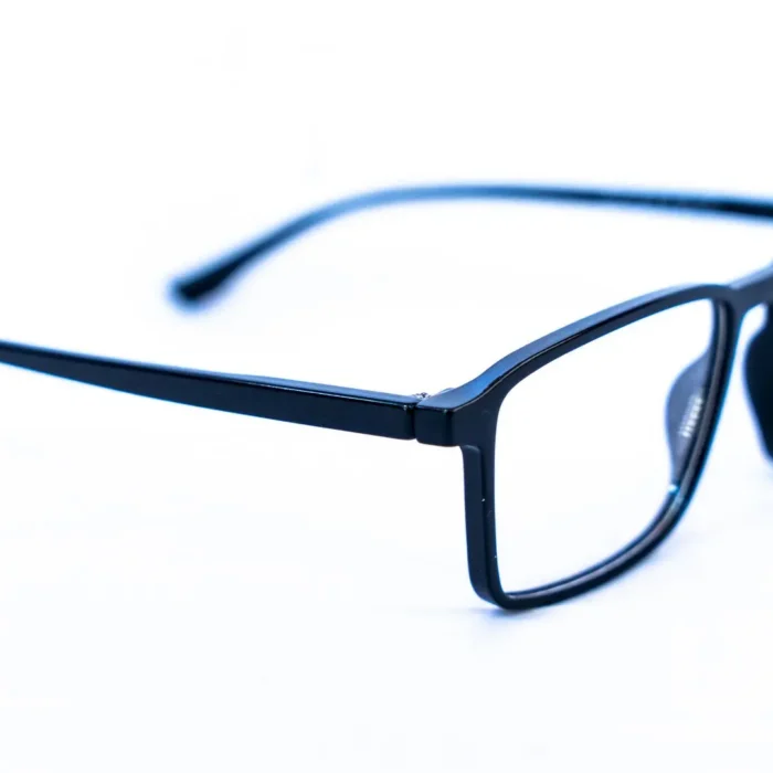 monture Vivera en plastique acétate couleur noire – Showroom Luxe Optique.webp